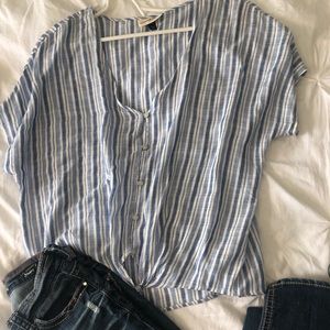 Tie-front crop top